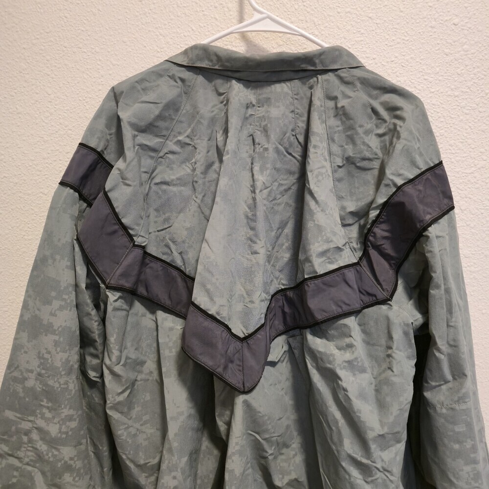 U.S. Army IPFU Jacket Medium Long Reflective Digital Camo PT Windbreaker 26x27 - Picture 9 of 9